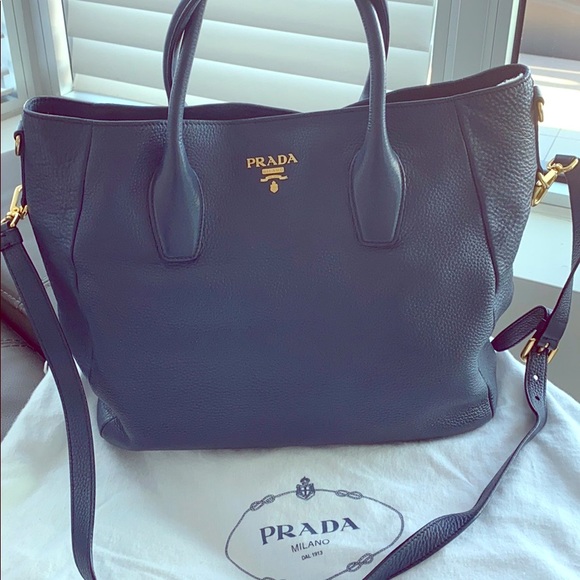Prada Handbags - Authentic Prada Vitello Daino tote.